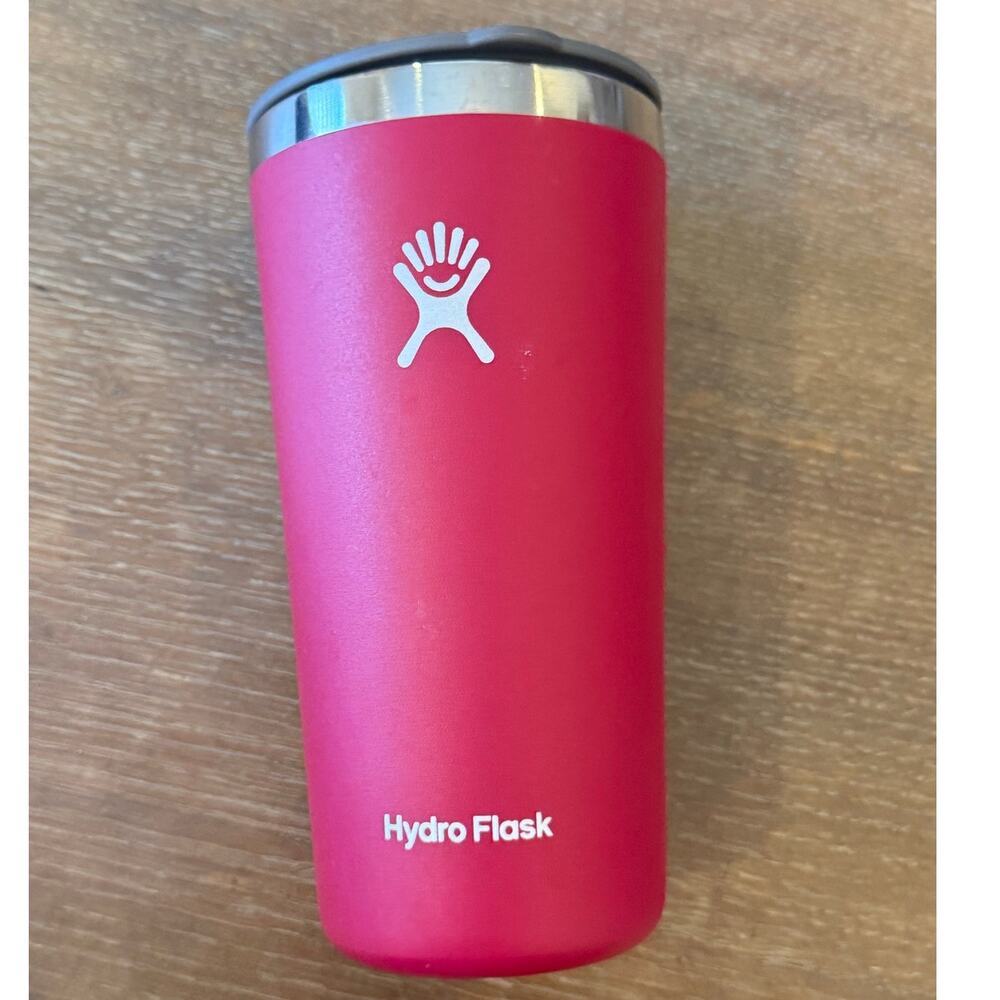 ST JOHN Virgin Islands Reef Peak Hydro Flask 20 oz tumbler w/ Lid - Picture 2 of 5